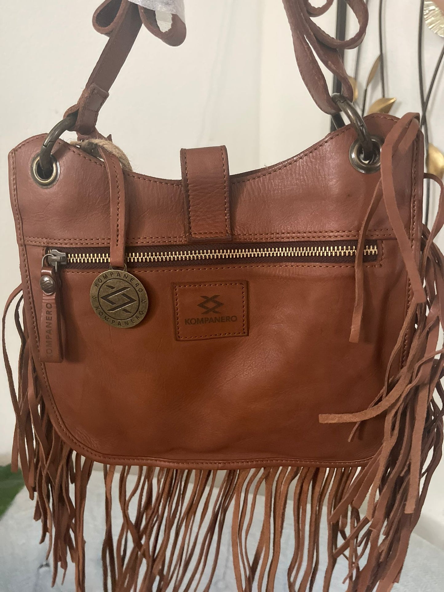 Aenor - The Sling Bag