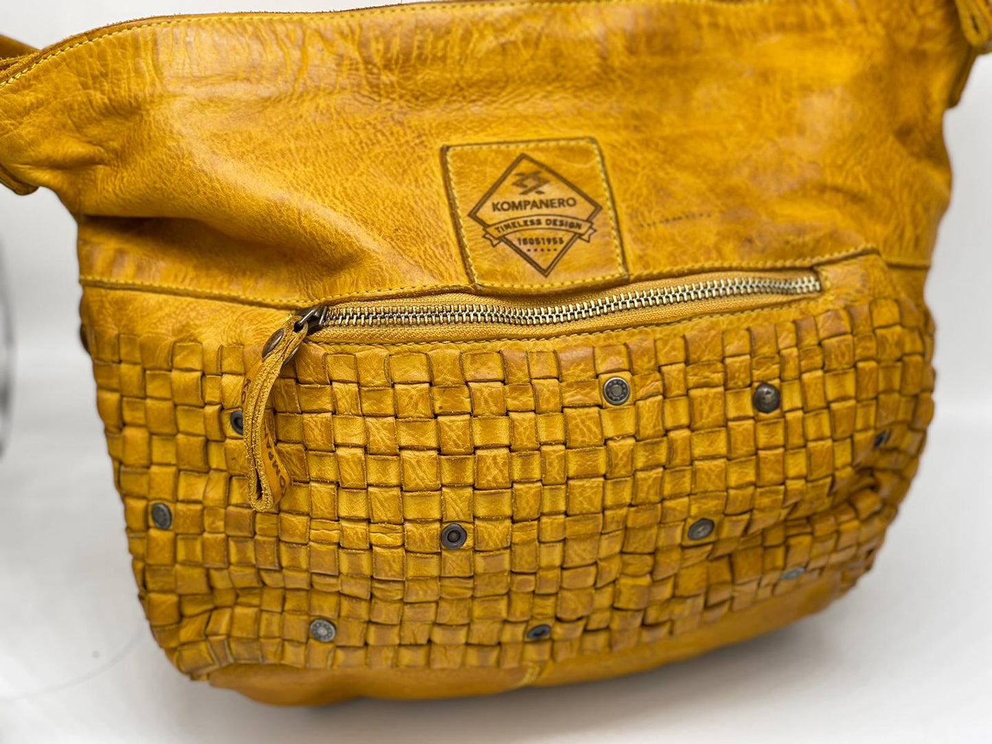 Olia- The Handbag